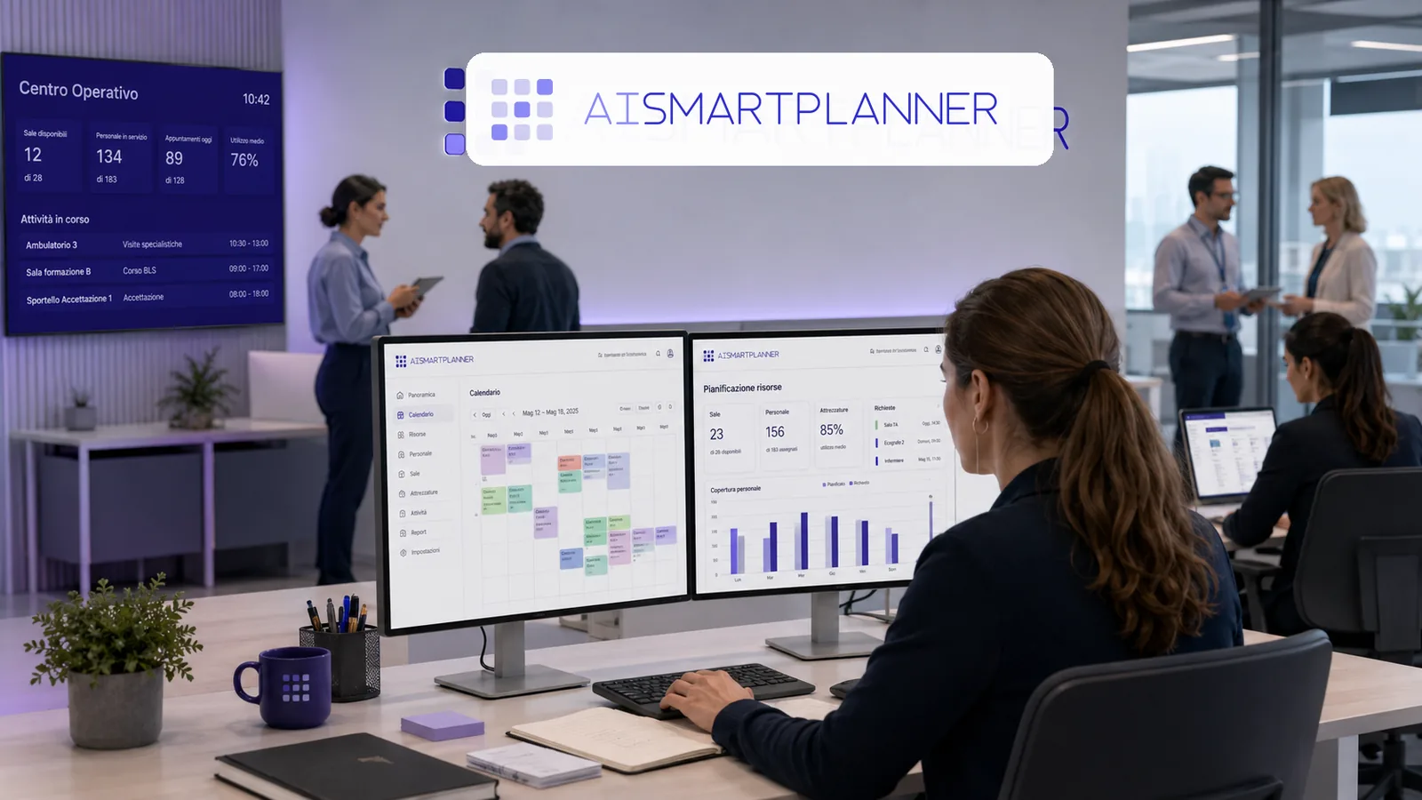Immagine generata con IA: centro operativo con sale, personale e appuntamenti monitorati in tempo reale sui pannelli di AI Smart Planner (interfaccia dimostrativa).